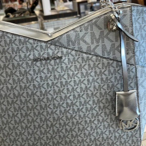 Michael Kors Jet Set Travel Large Chained Tote Shoulder Bag MK SilverNWT